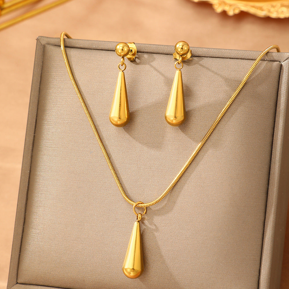 Gold Teardrop Set